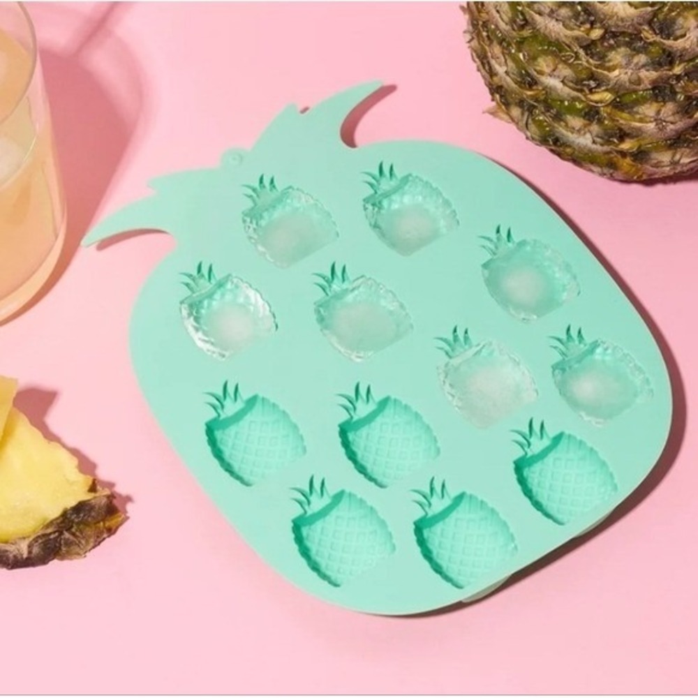 Pineapple Silicone Candy Mold Ice Cube Soap Tray Crafting Summer Fruit Cocktails